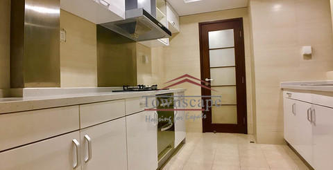  Chic 3BR Apartment at Laoximen