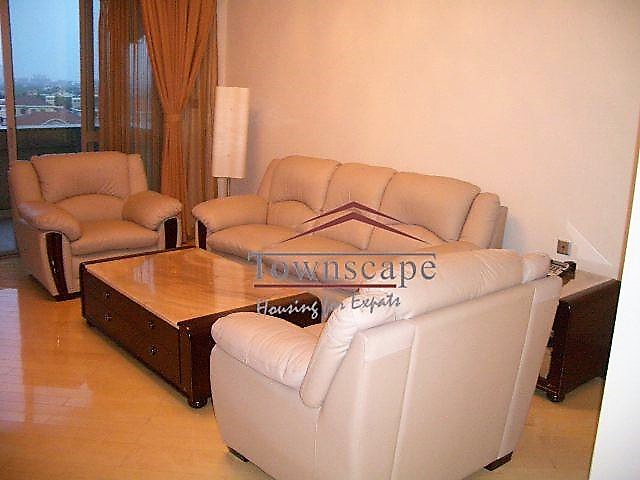  Ample 2BR Apartment in Green City