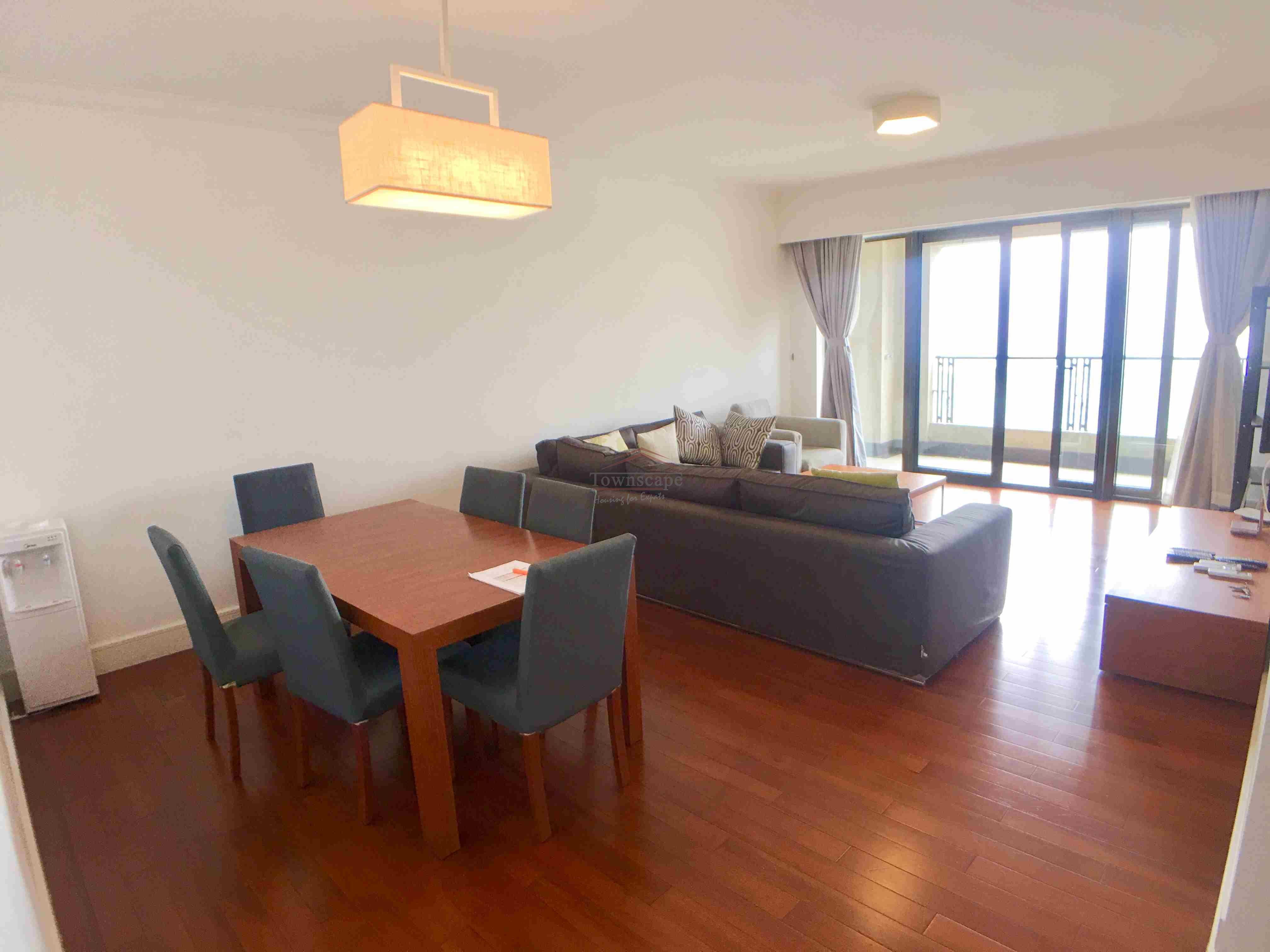  Ample 2BR Apartment with big Terrace in Xintiandi