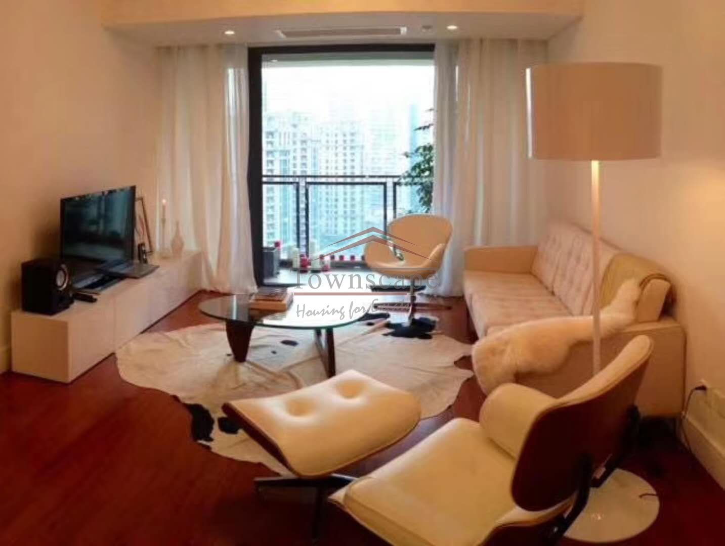  Comfortable High End Apartment in Xintiandi