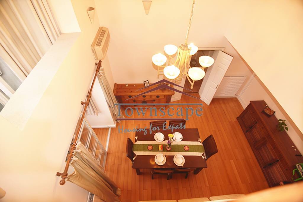  Homey 3BR Duplex Apartment in Downtown