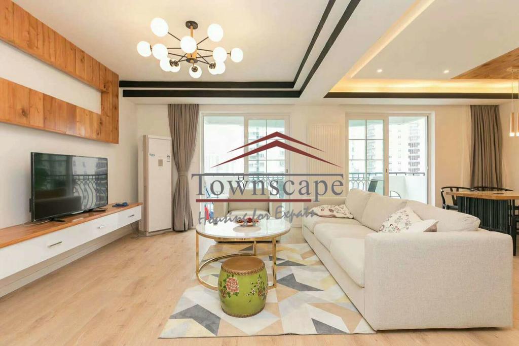  Ample 3BR Duplex Apartment near Jiashan Market