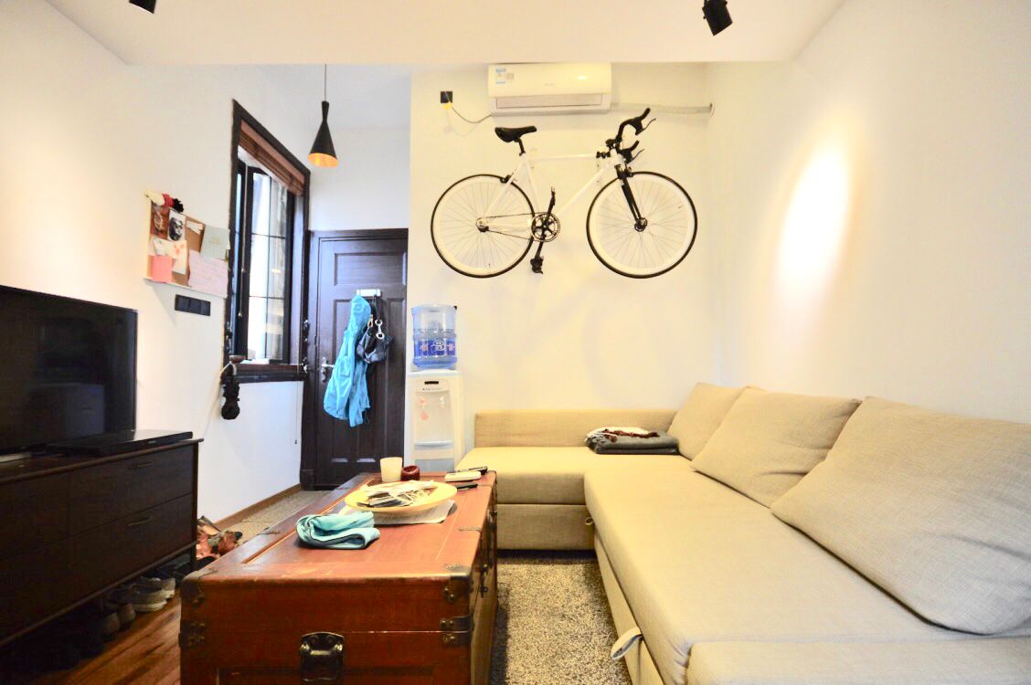  Renovated 1BR Lane House in former French Concession