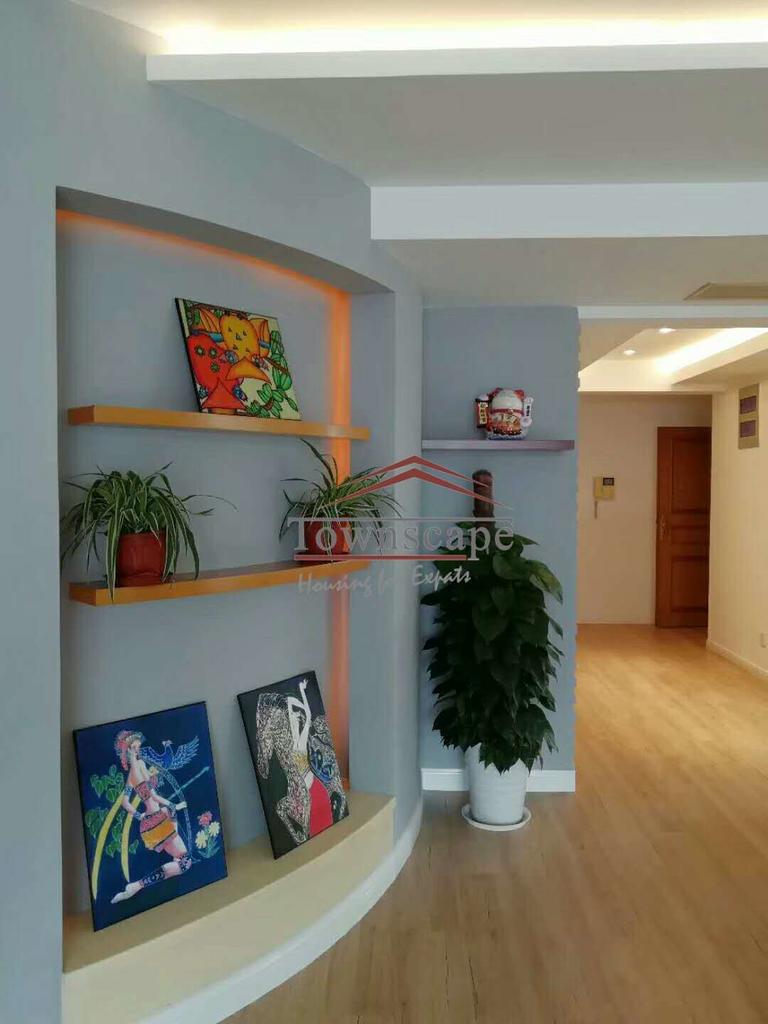  Renovated 4BR Apartment near Zhongshan Park