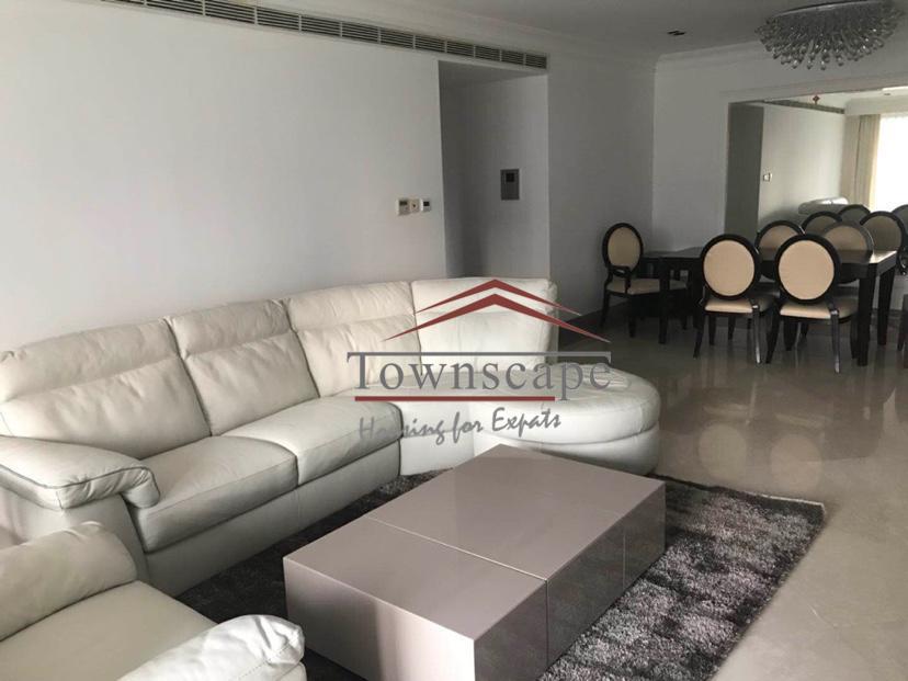  3-Bed Deluxe Apartment with Floor Heating in Xintiandi