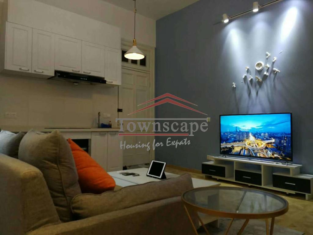  Homey 1BR Apartment in Jingan