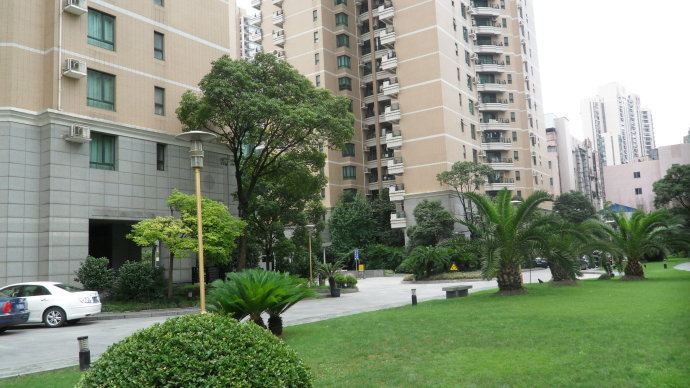  3BR Apartment with Floor Heating in Xujiahui