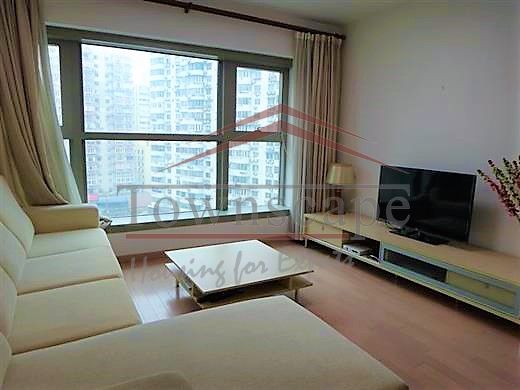  Clean 3BR Apartment incl Gym and Pool in Jingan