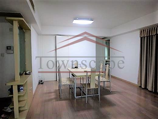  Clean 3BR Apartment incl Gym and Pool in Jingan