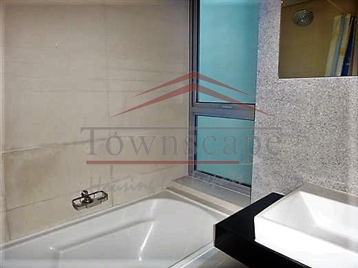  Clean 3BR Apartment incl Gym and Pool in Jingan