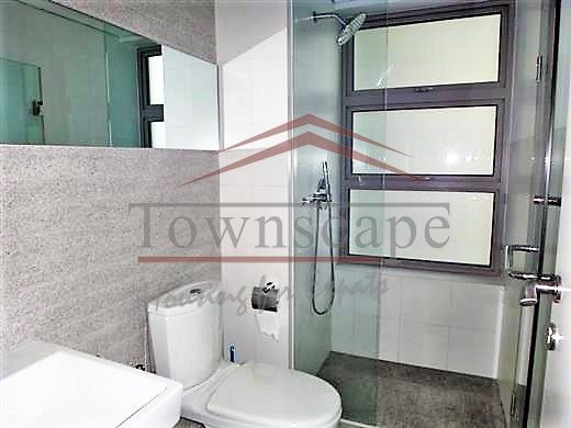  Clean 3BR Apartment incl Gym and Pool in Jingan