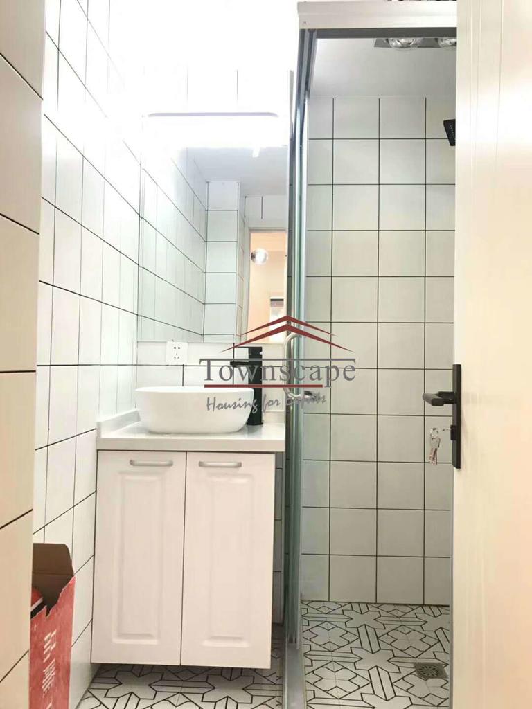  Renovated 1BR Apartment near West Nanjing Road