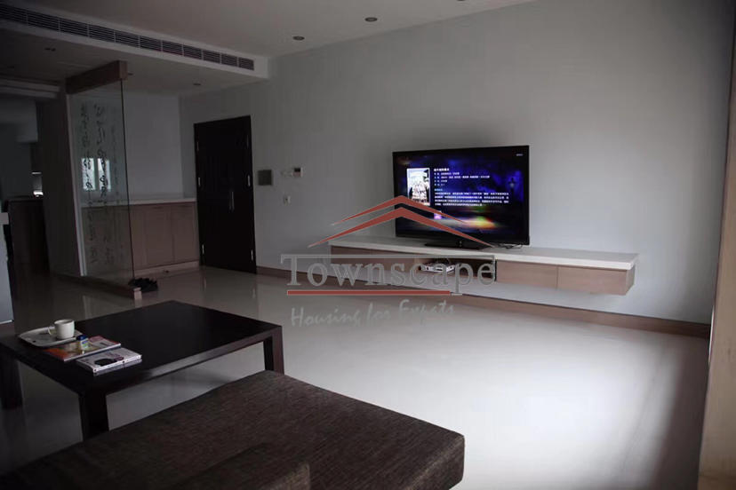  Ample 3BR Apartment in former French Concession