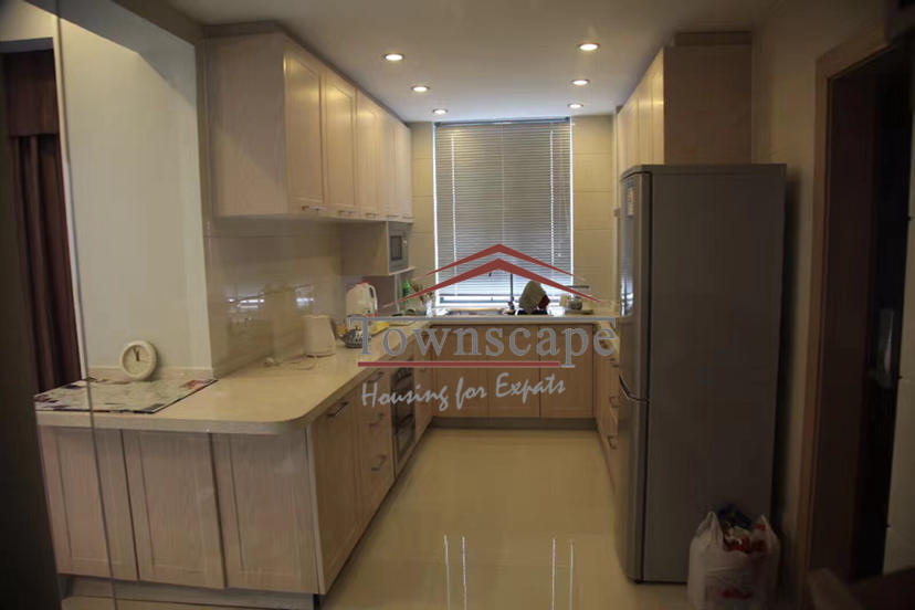  Ample 3BR Apartment in former French Concession