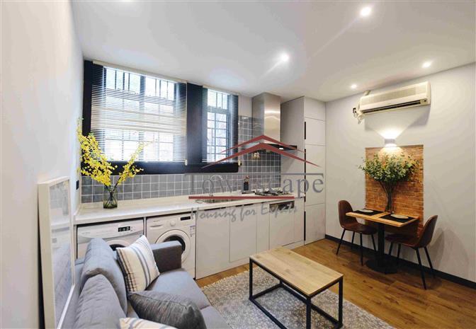  Modernized 1BR Apartment near West Nanjing Road