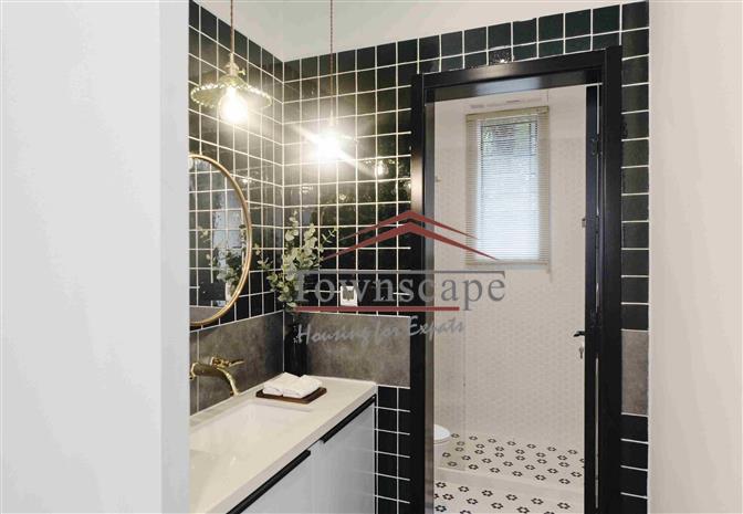  Modernized 1BR Apartment near West Nanjing Road