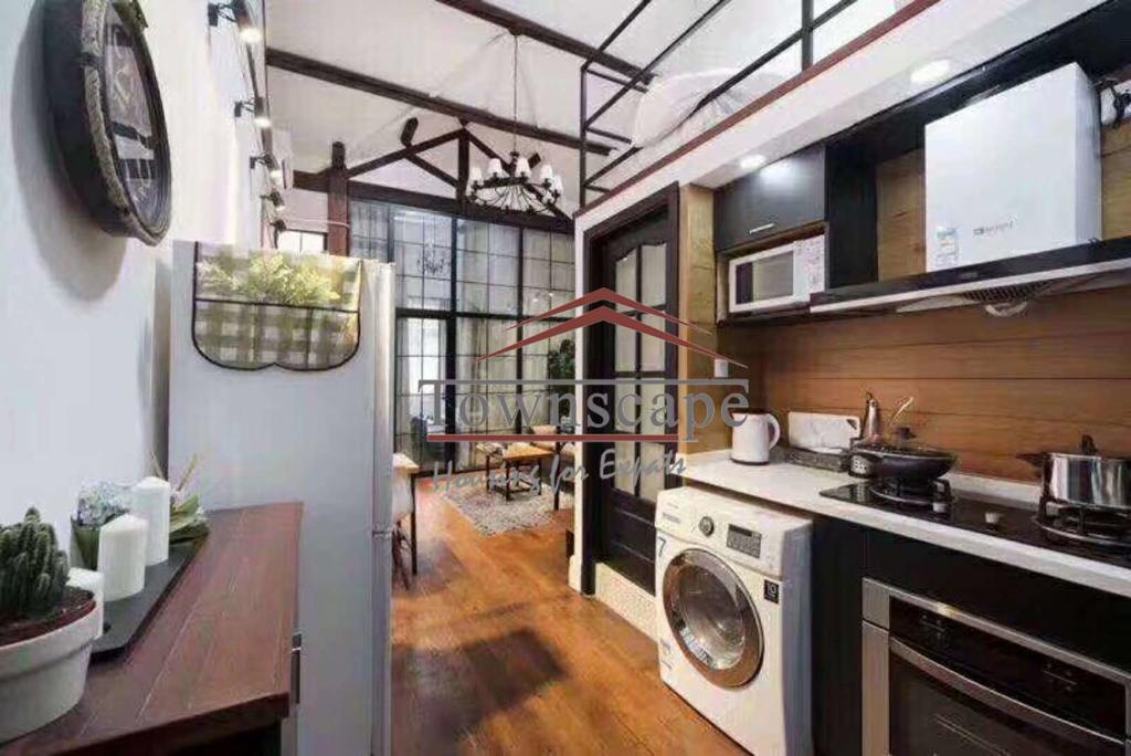  Beautiful 2BR Loft Apartment near West Nanjing Rd Metro