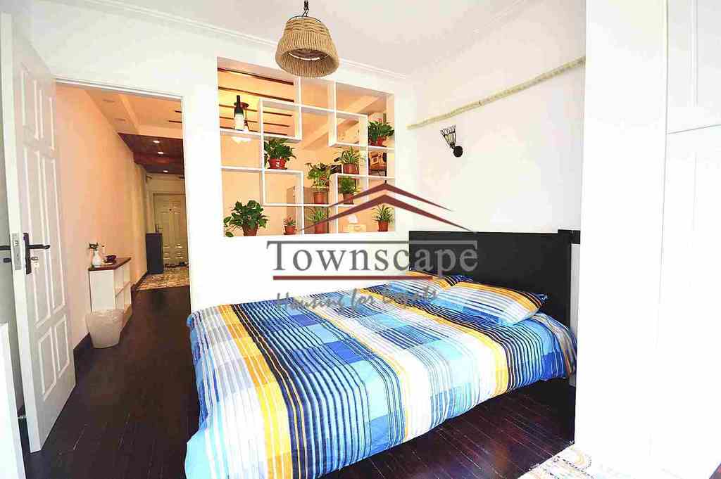  Good 1BR Apartment near Xujiahui and Jiaotong Uni