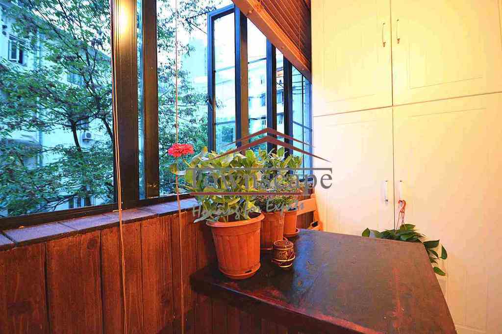  Good 1BR Apartment near Xujiahui and Jiaotong Uni