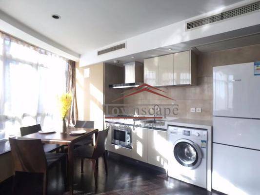  Sunny 2BR Service Apartment in West Nanjing Rd