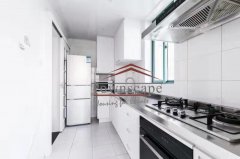  Great Value 4BR Apartment in Xujiahui