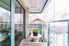  Great Value 4BR Apartment in Xujiahui