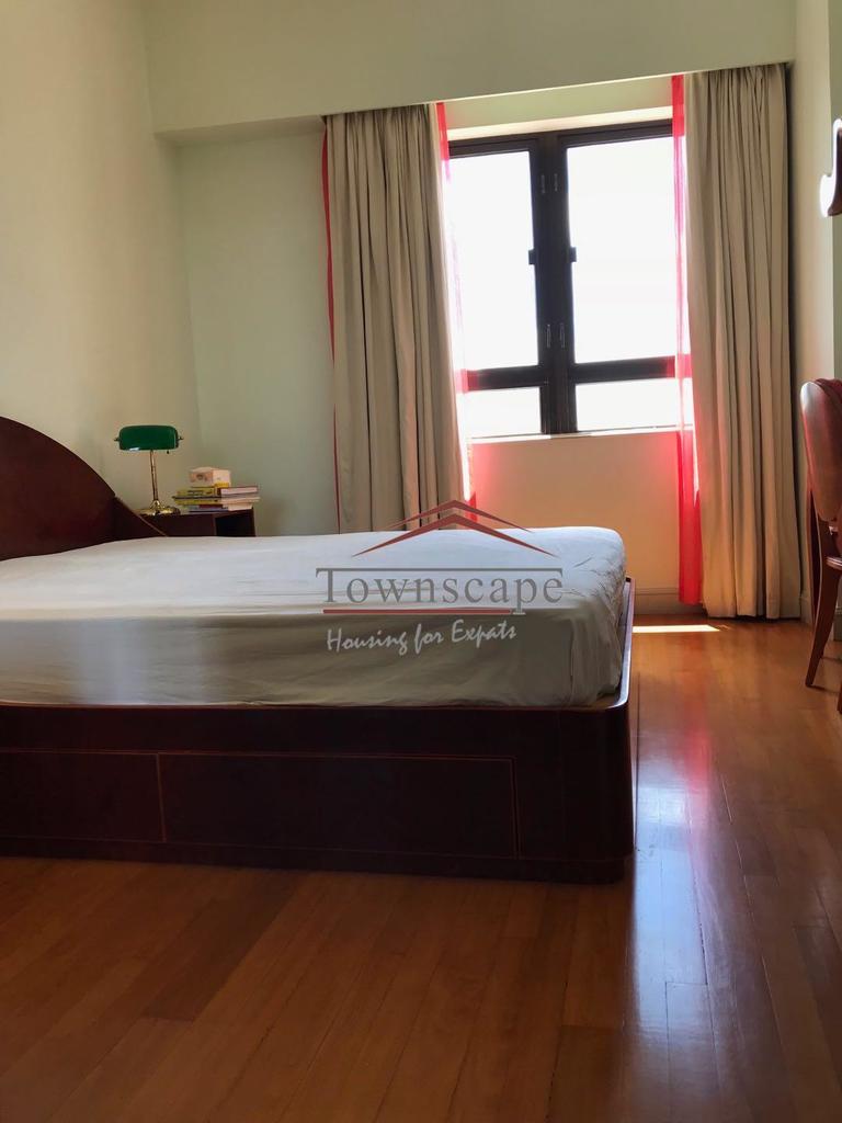  High-End 2BR Apartment in Hengshan Road