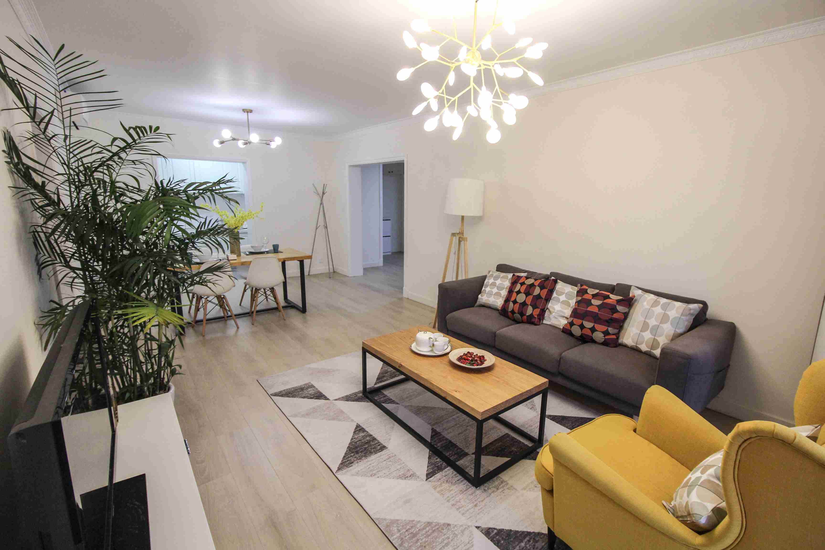  Spacious 2BR Apartment in Xintiandi