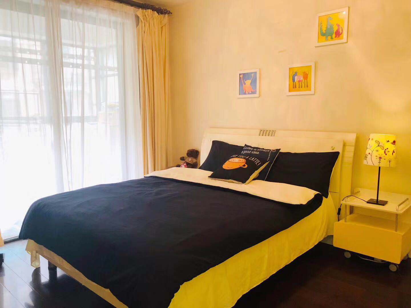  4BR Duplex Apartment in Hongqiao near Zhongshan Park