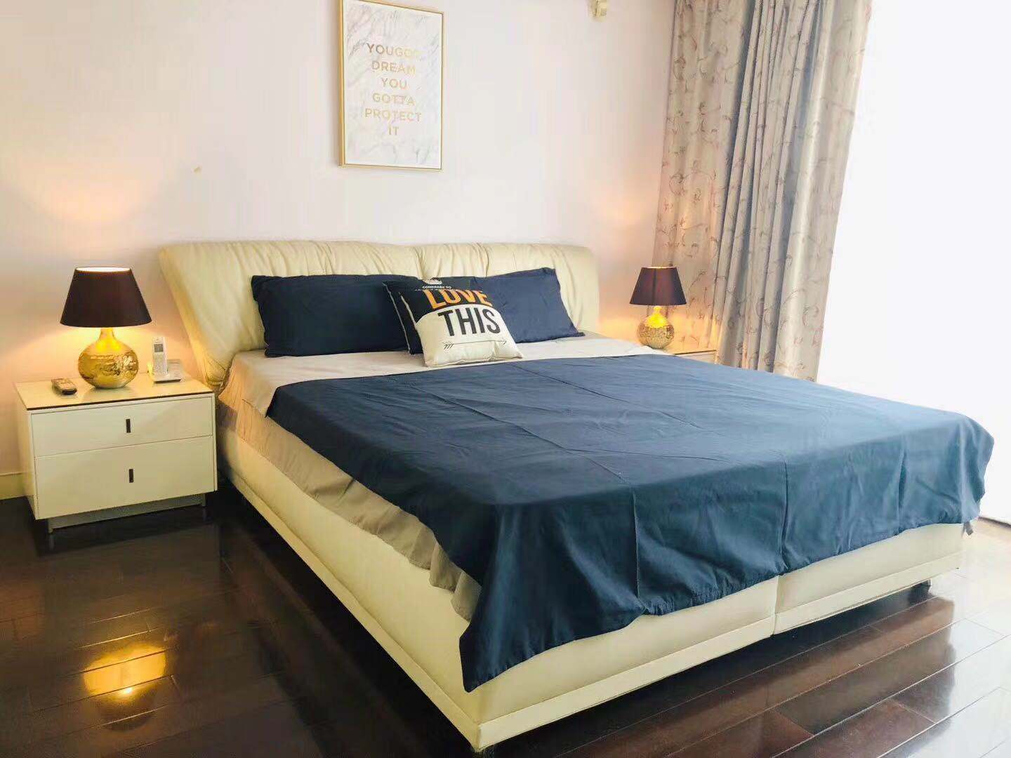  4BR Duplex Apartment in Hongqiao near Zhongshan Park