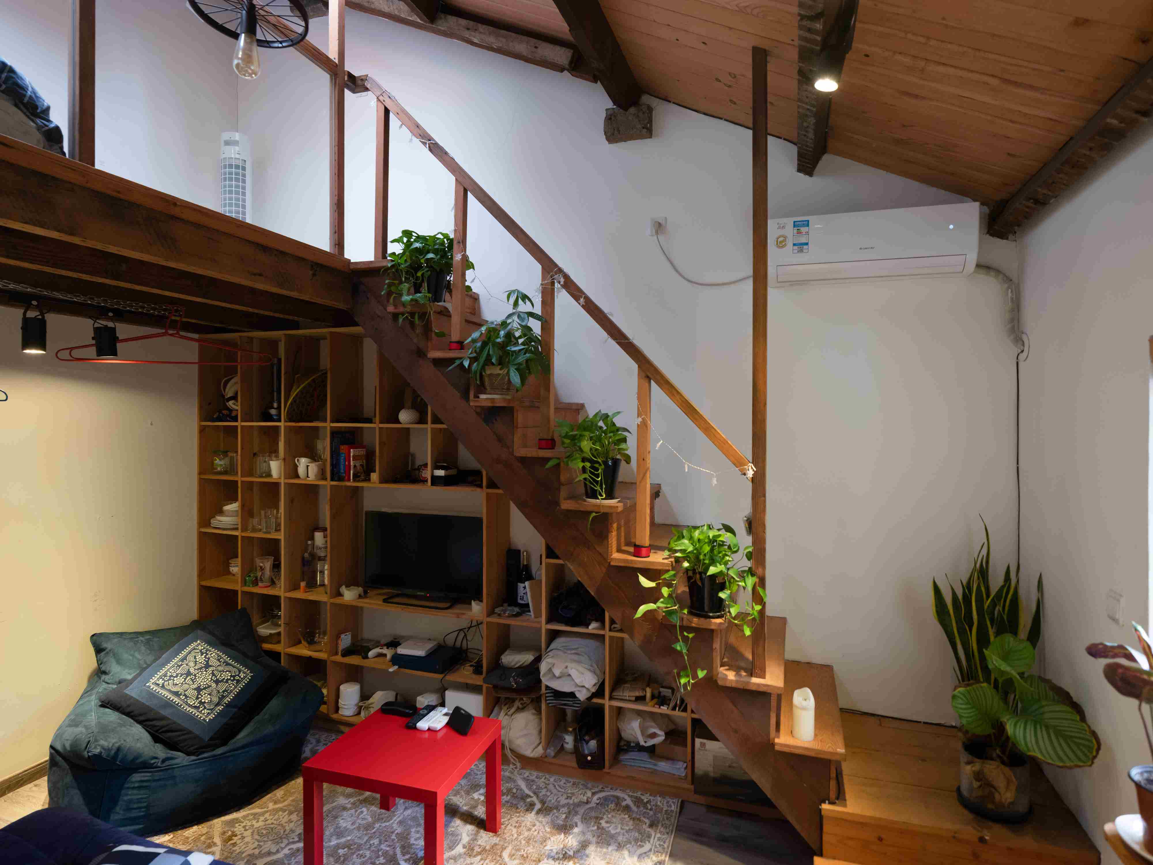  Cozy Loft Apartment in Former French Concession