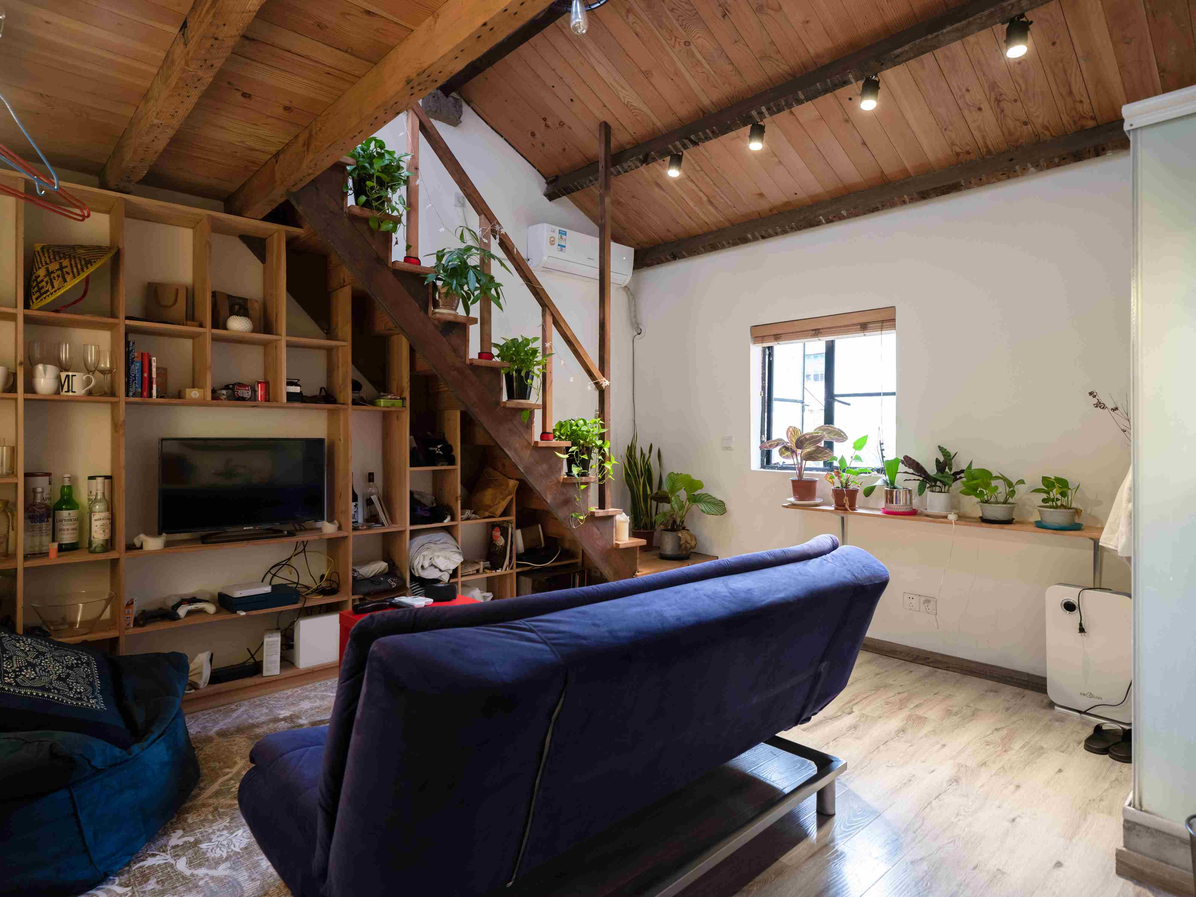  Cozy Loft Apartment in Former French Concession