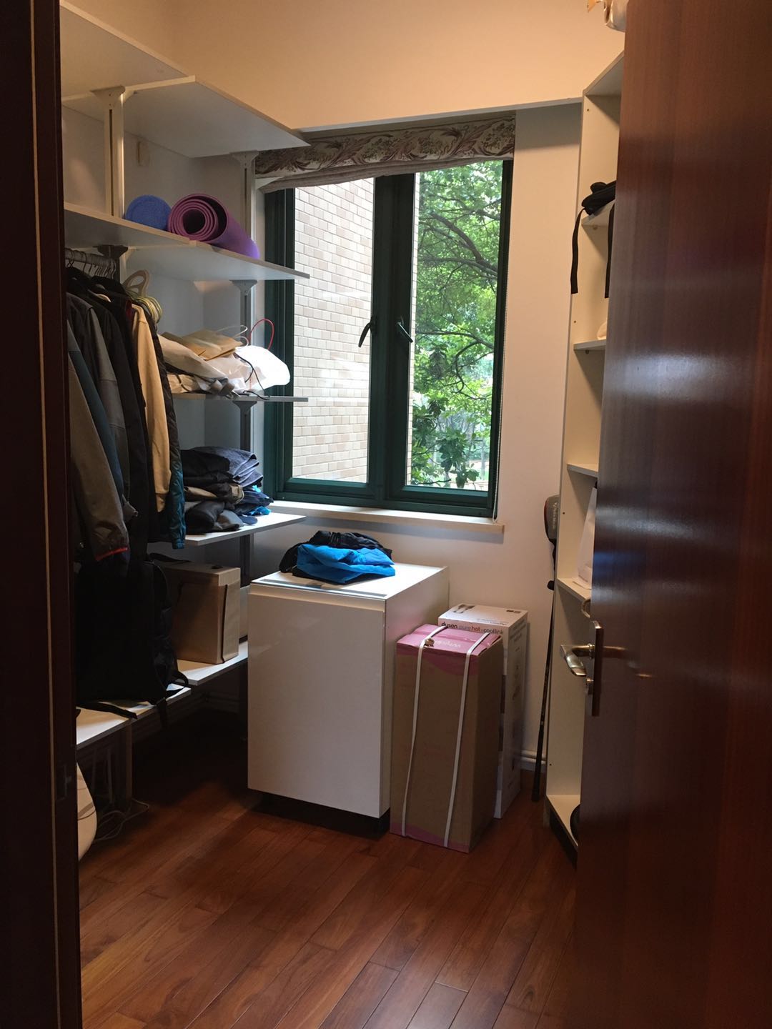 Large Apartment For Rent in Shanghai Yanlord-Puxi Renovated Spacious Apartment for Rent in Shanghai