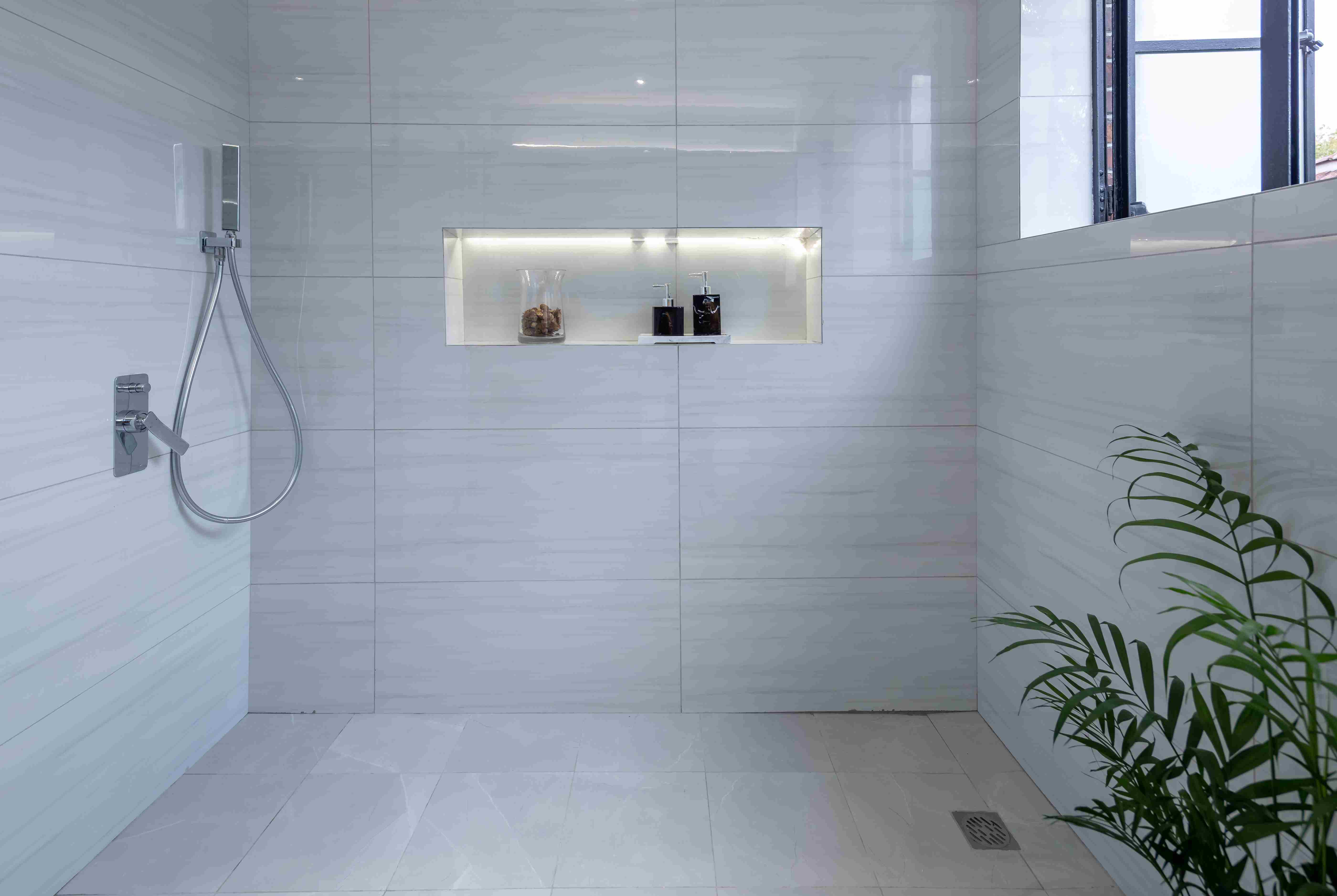 marble shower Mod Apartment in FFC Lane House in Shanghai for Rent