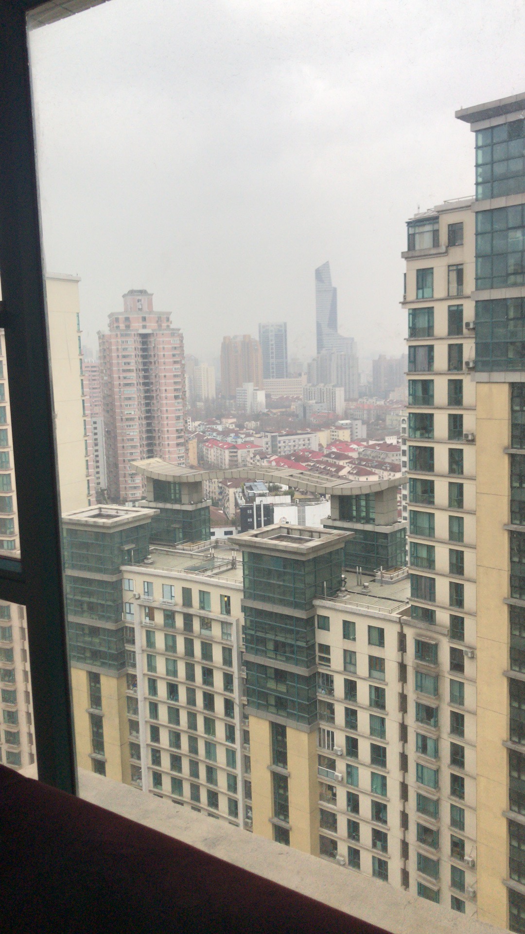big window Apartment ON Zhongshan Park for Rent in Shanghai