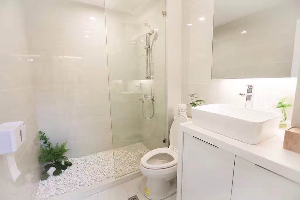 big bathroom Large Ultra-modern FFC Apartment for Rent in Shanghai