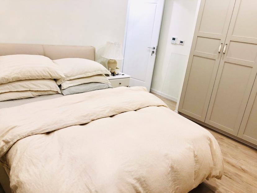 comfy bed Renovated Spacious FFC Apartment for Rent in Shanghai