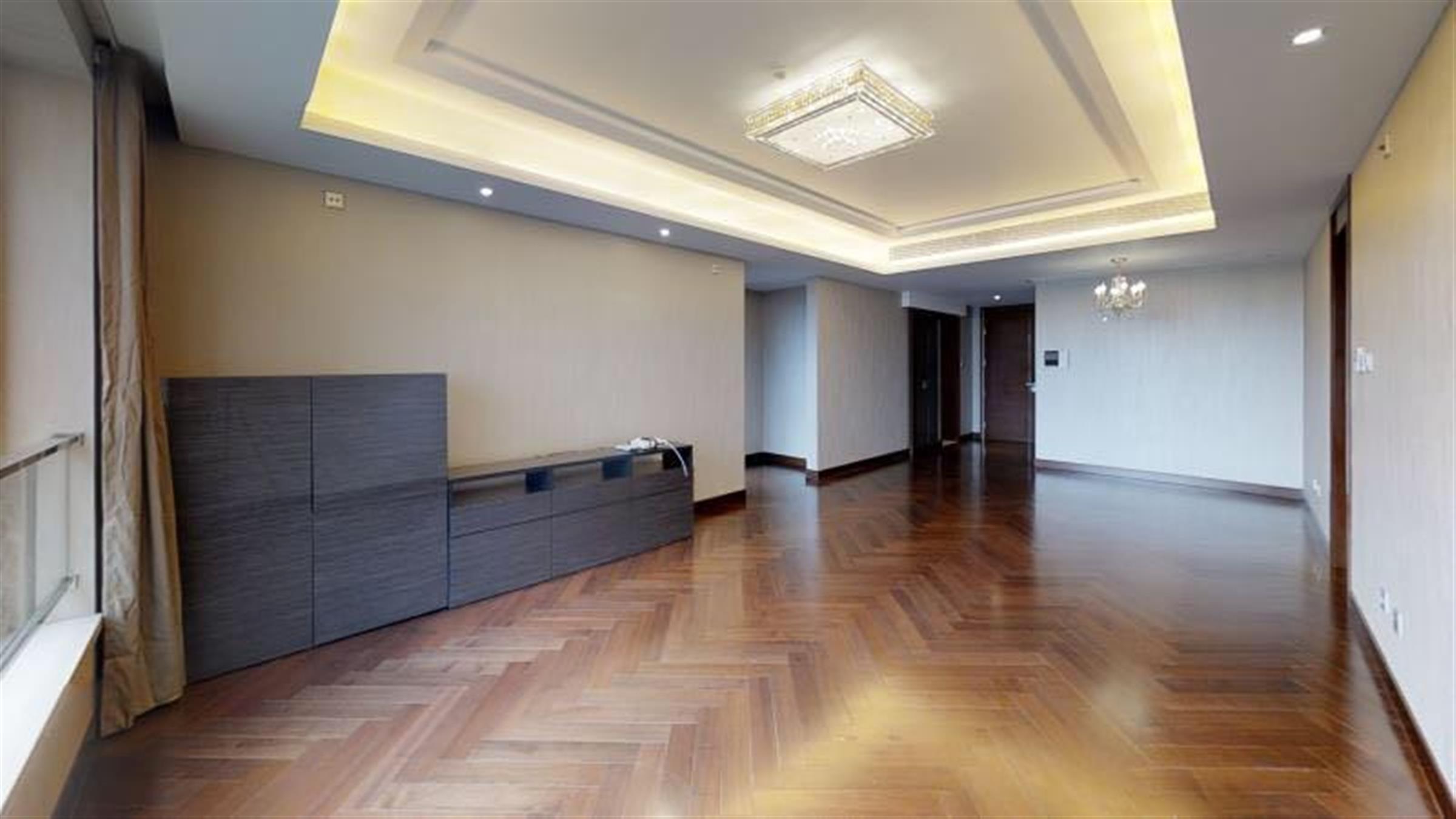 Large Livingroom  New Luxury FFC Apartment in Paragon for Rent