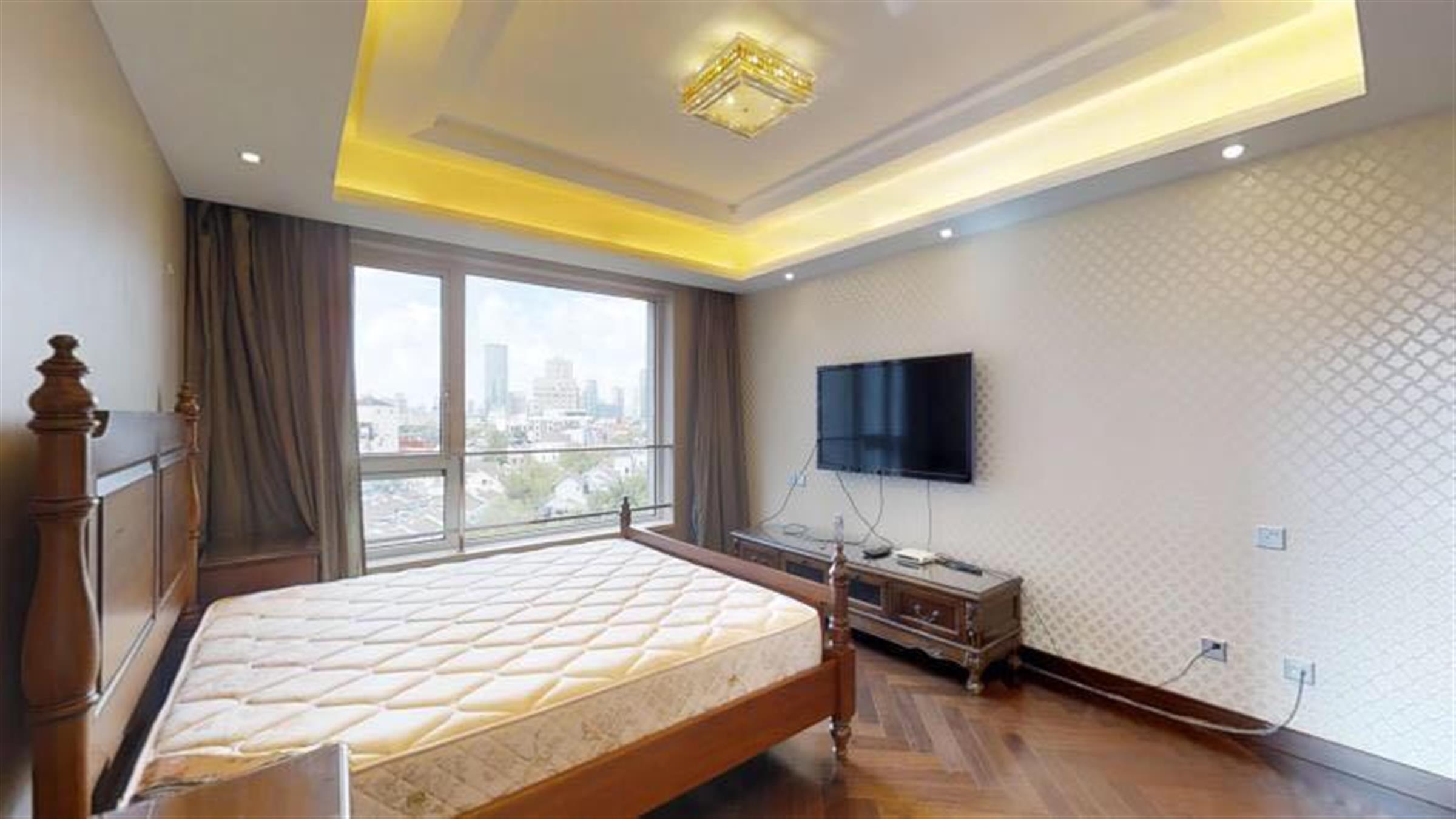 Huge Bedroom  New Luxury FFC Apartment in Paragon for Rent