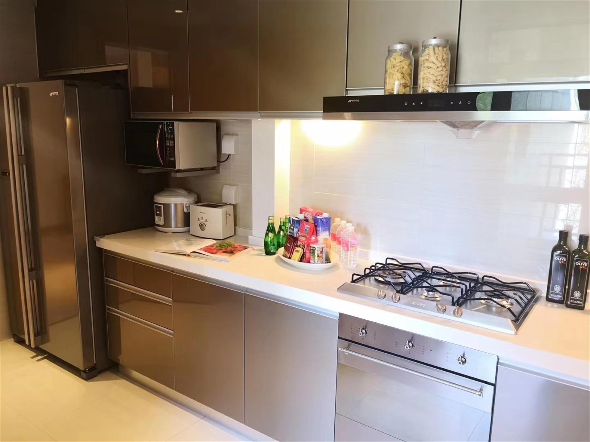 open kitchen High-End Gubei Service Apartments Available in Shanghai