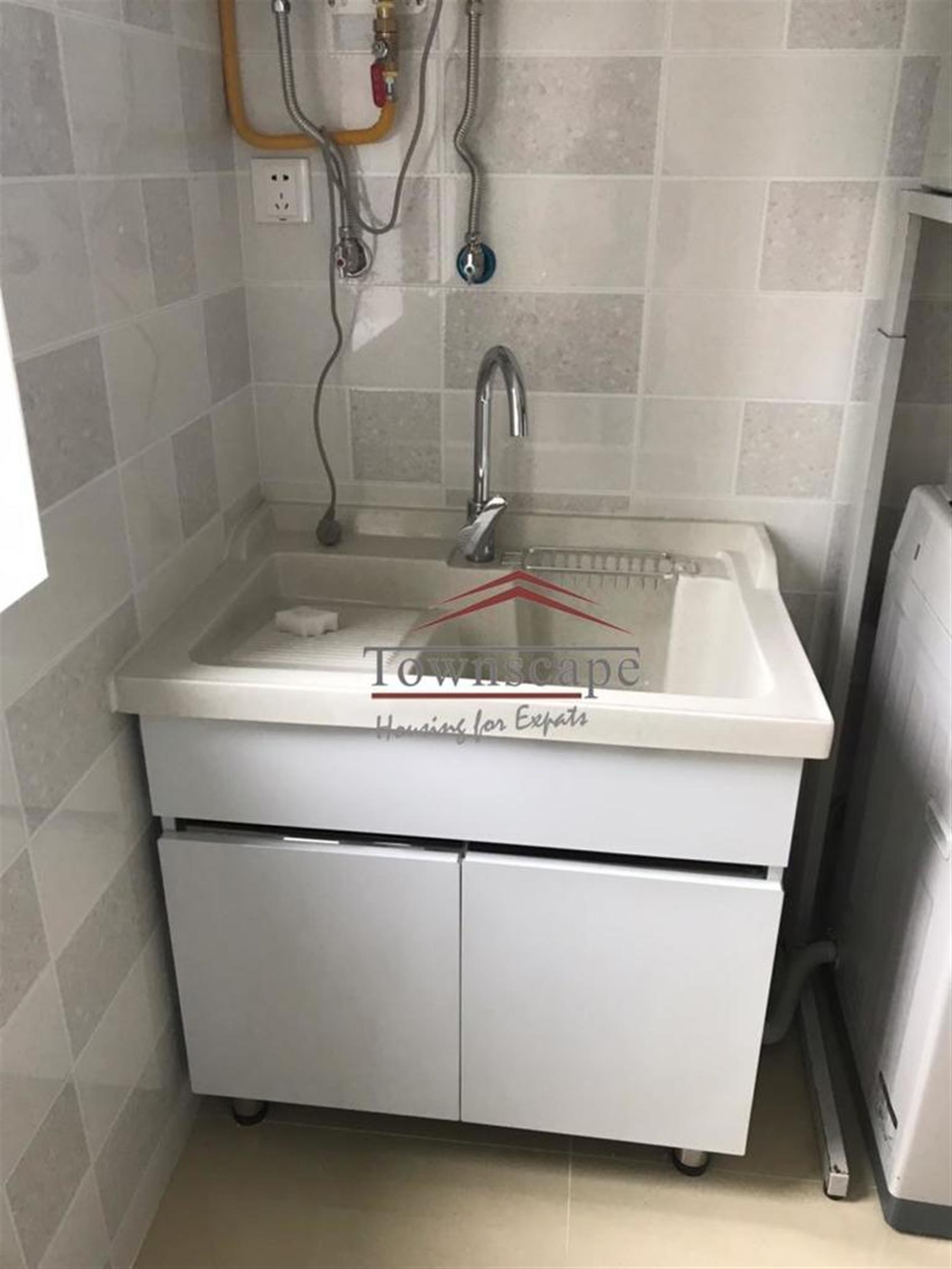 laundry area Spacious Convenient Renovated FFC Apartment for Rent in Shanghai
