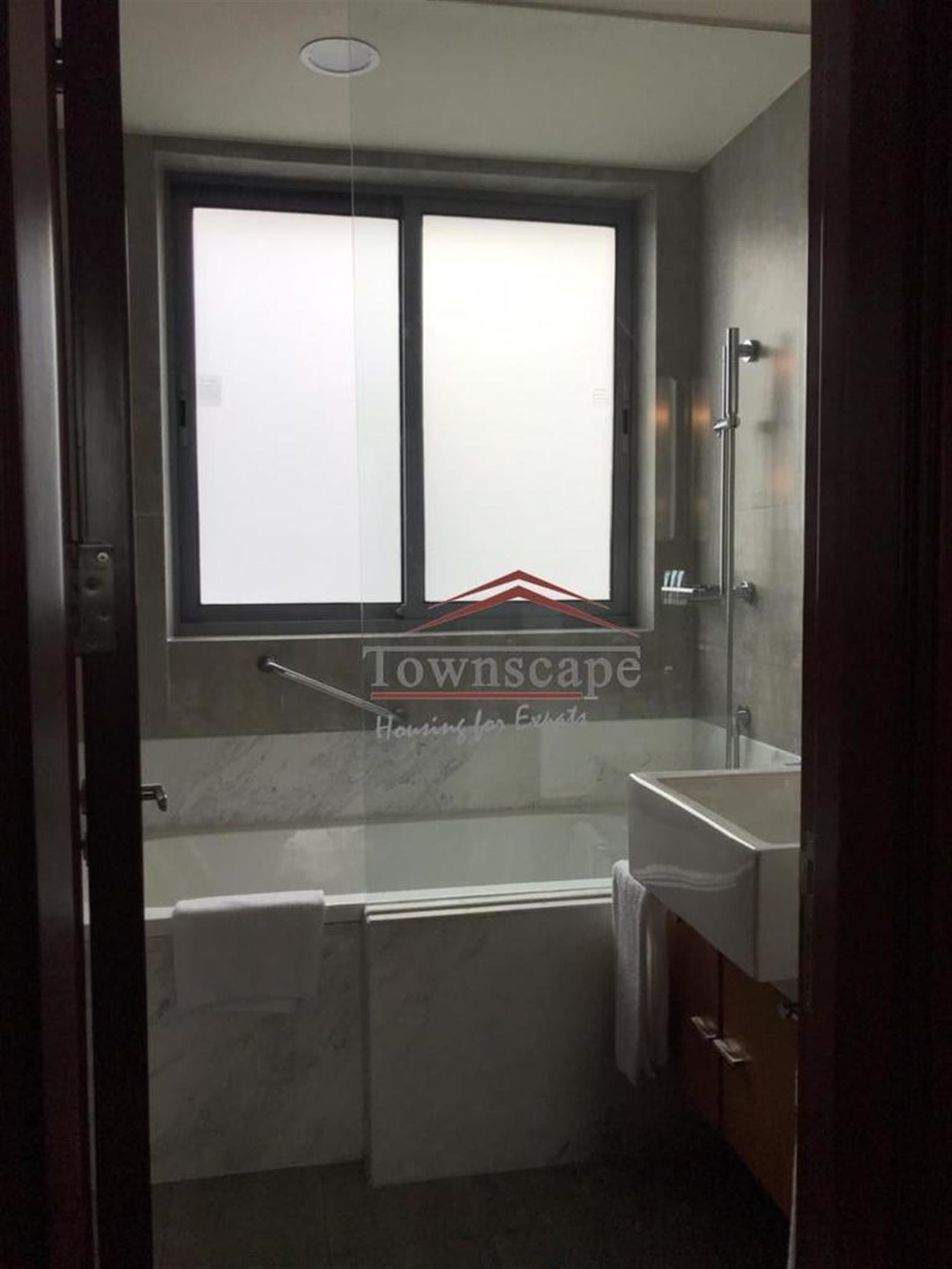 bathtub High End Putuo Service Apartments Available in Shanghai