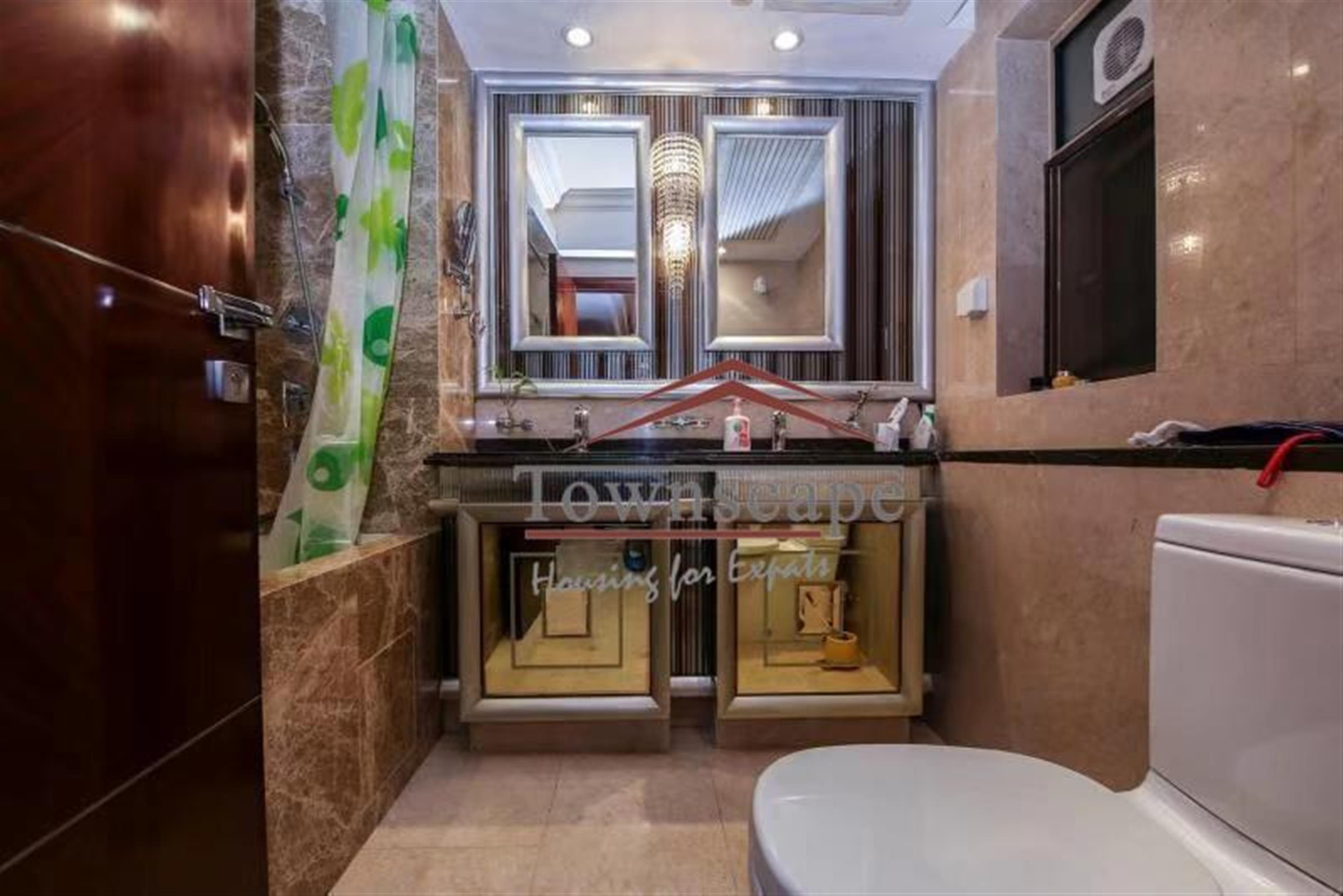 fancy bathroom Comfy Renovated Seasons Villas for Rent in Pudong, Shanghai
