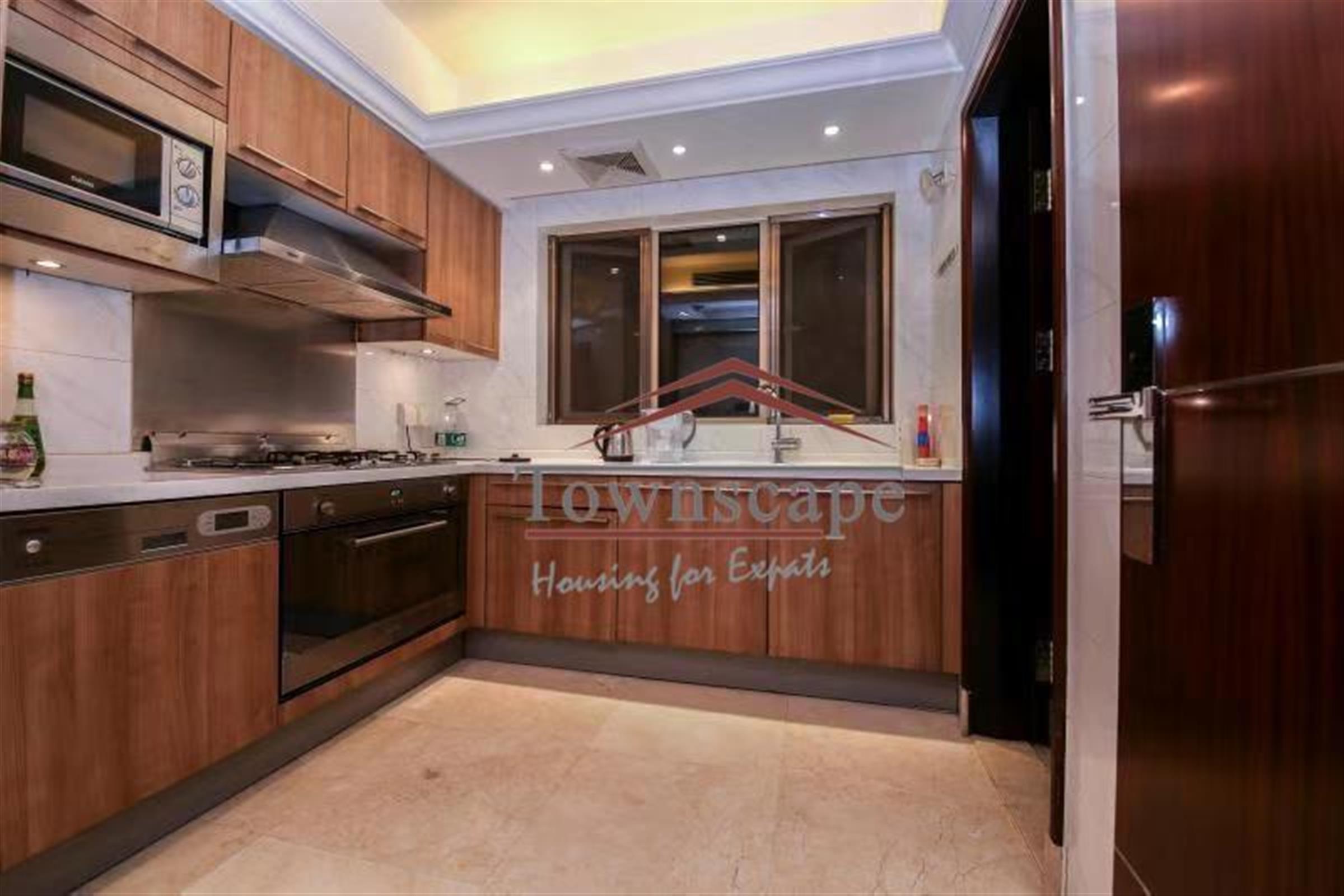 spacious kitchen Comfy Renovated Seasons Villas for Rent in Pudong, Shanghai