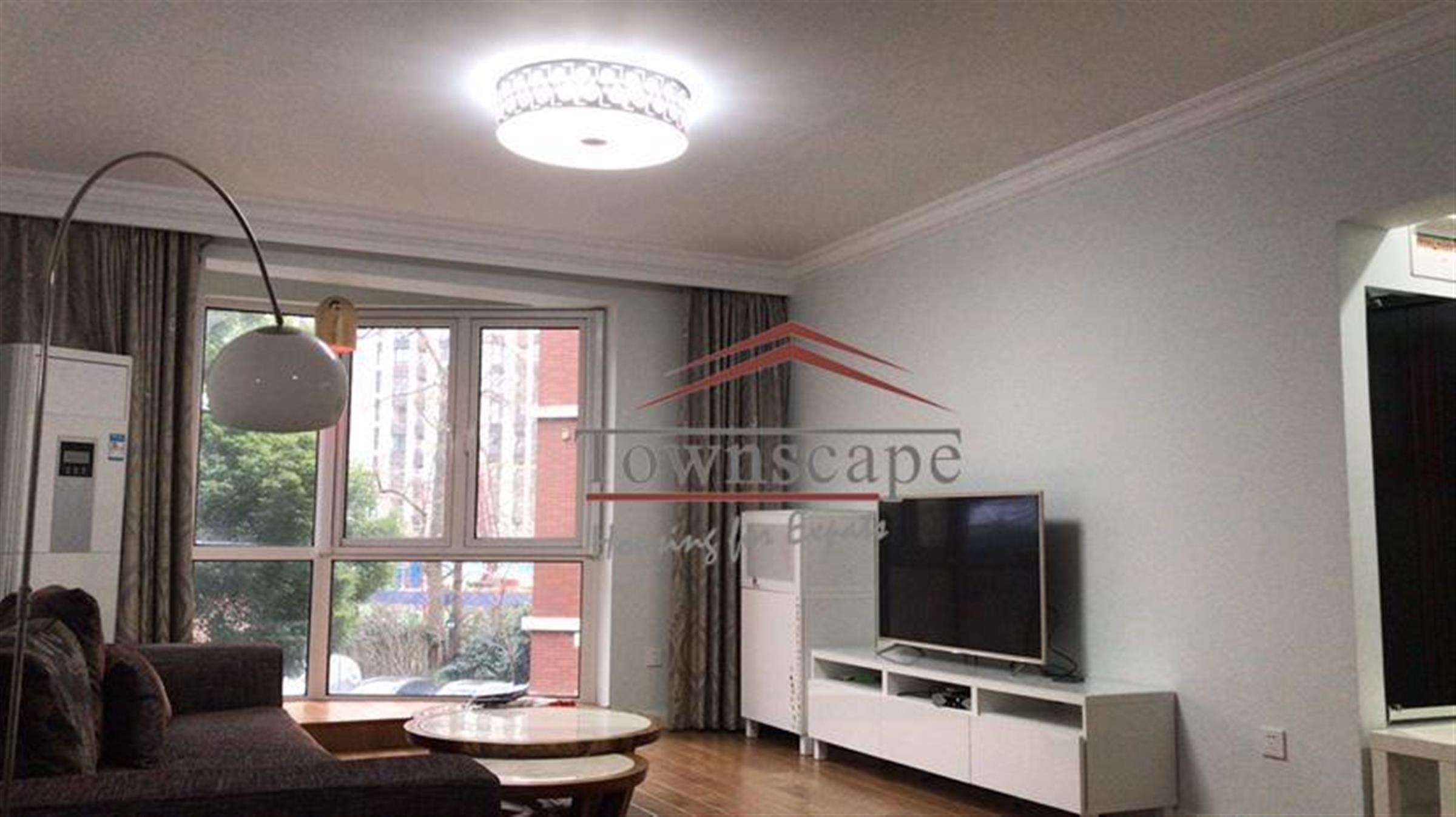Big livingroom Spacious Renovated XTD Apartment for Rent in Shanghai