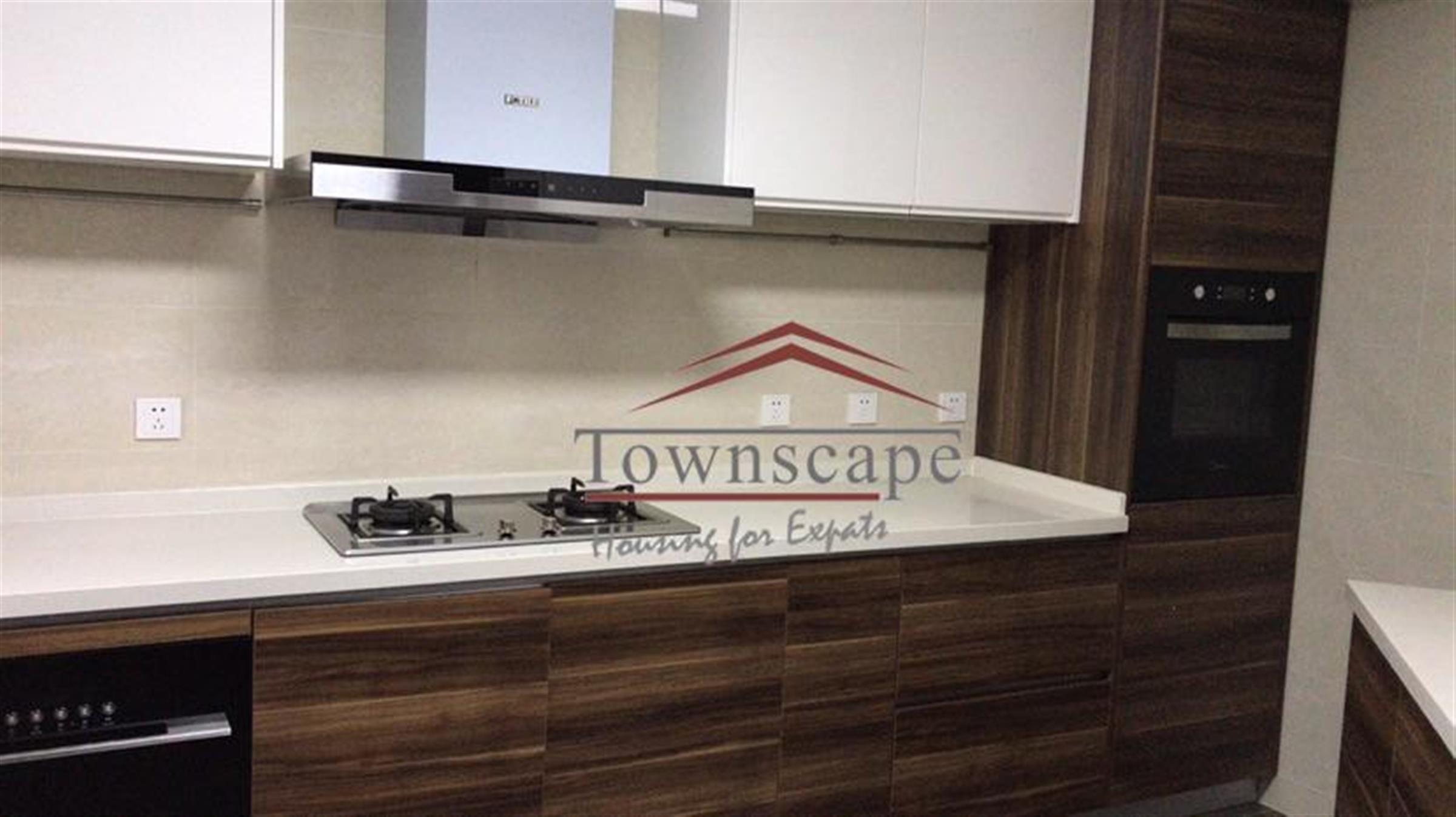 big stove Spacious Renovated XTD Apartment for Rent in Shanghai