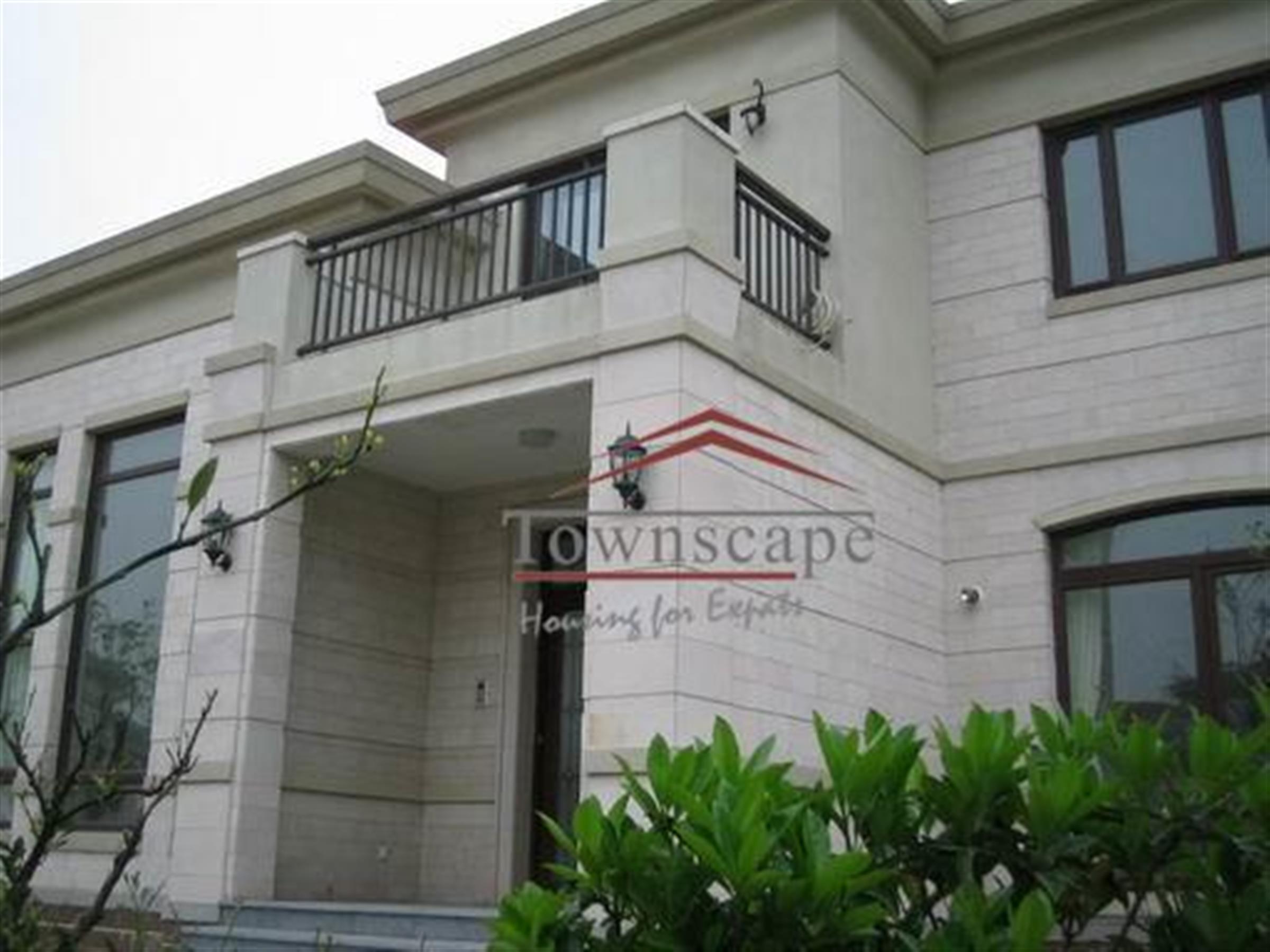 Proper House 6BR Long Beach Garden Villa for Rent in Qingpu Shanghai