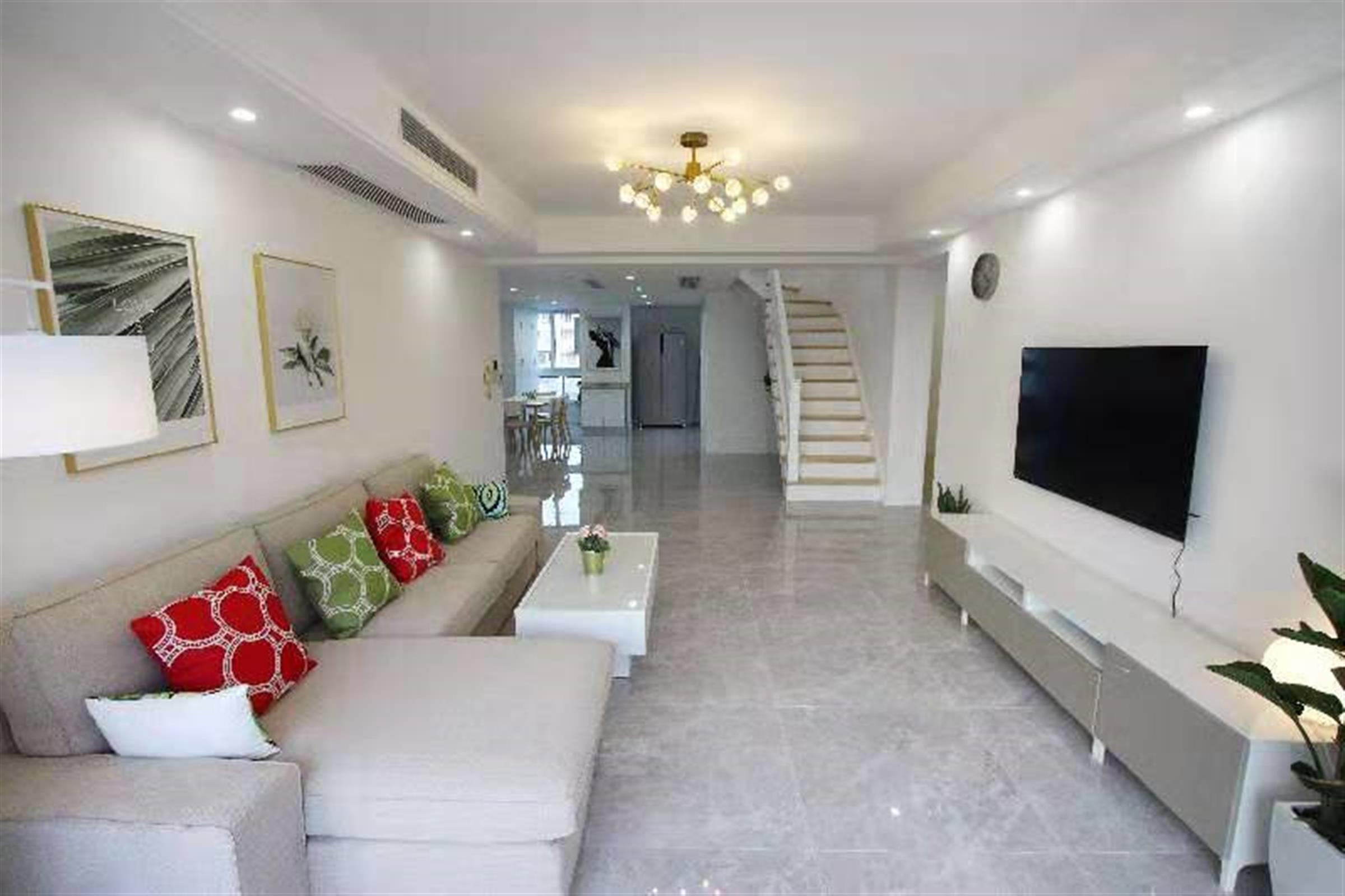 Larege living room New Lux Penthouse Duplex in Da’an Garden in Jing’an for Rent in Shanghai
