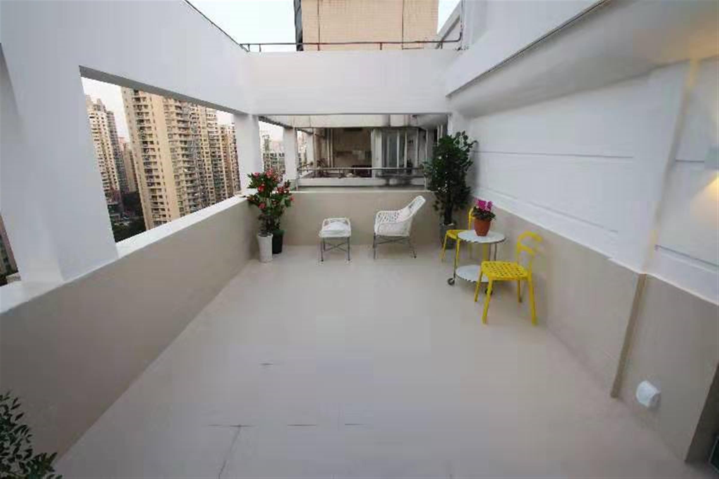 Large Terrace New Lux Penthouse Duplex in Da’an Garden in Jing’an for Rent in Shanghai