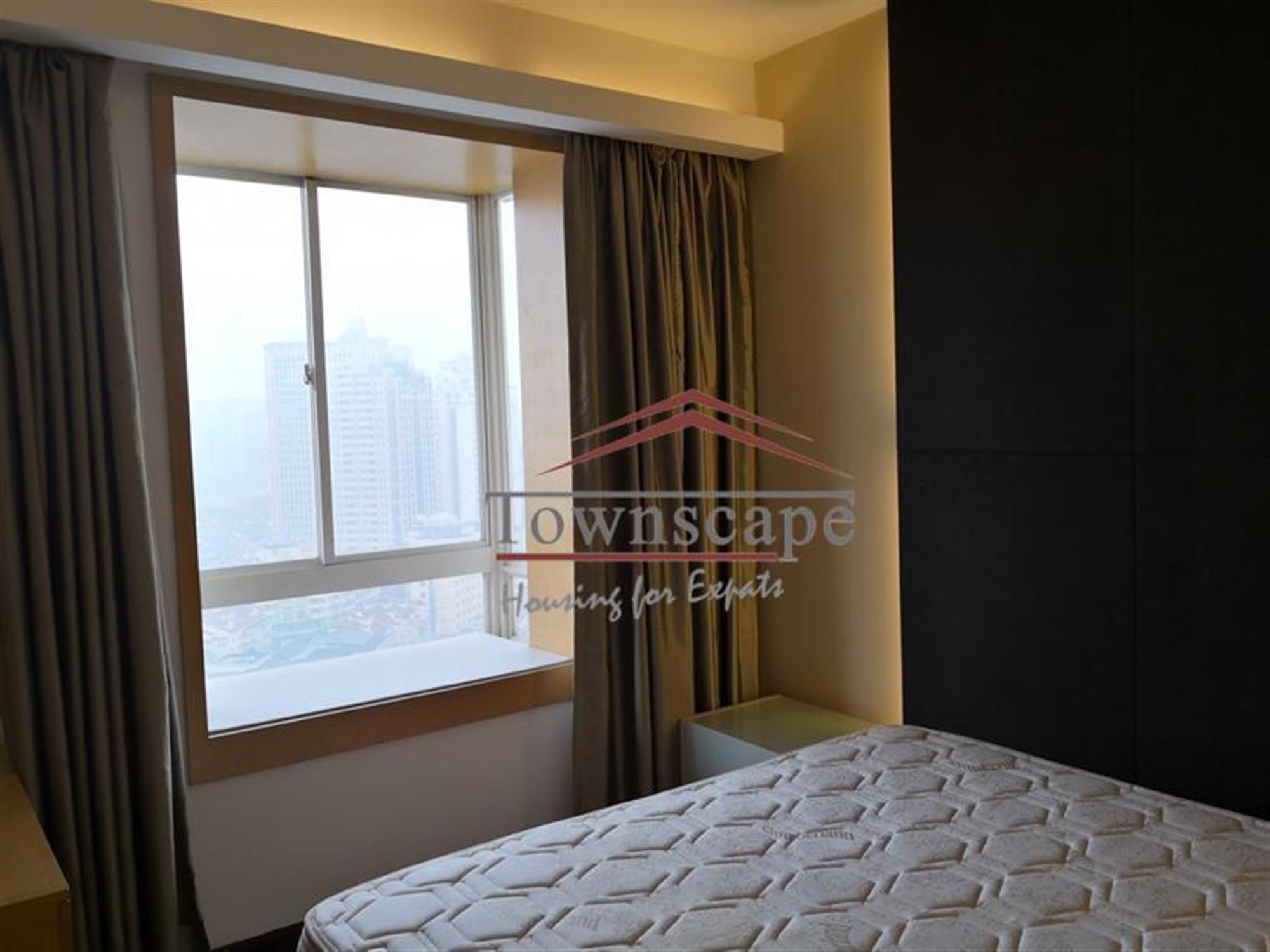 Bright Bay window Spacious Newly Decorated Jing’an Apartment for Rent in Shanghai